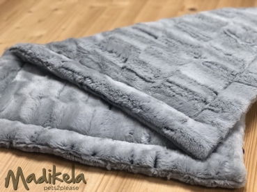 Preview: Kuscheldecke Pelzimitat grau 50 x 70 cm Preview: Kuscheldecke Pelzimitat grau 50 x 70 cm